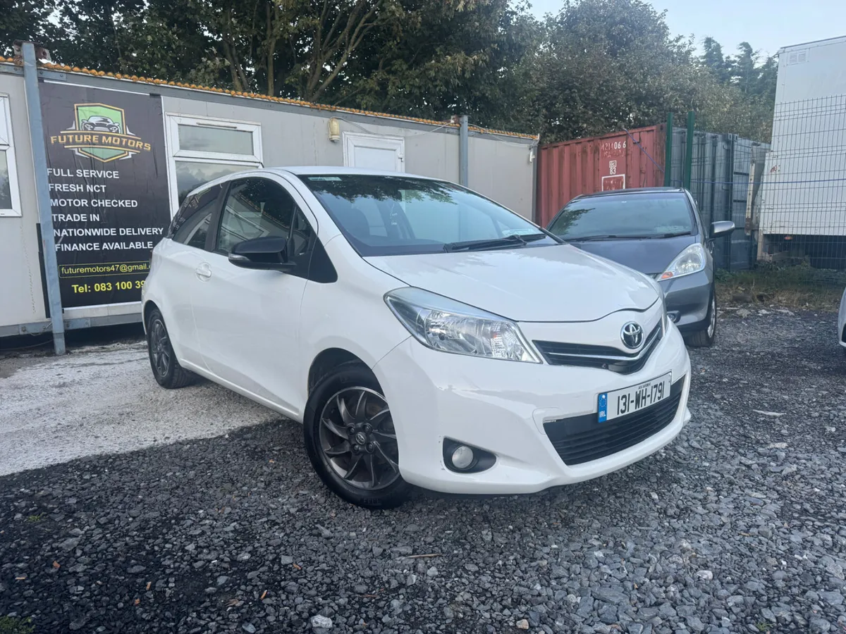Toyota Yaris 2013 low miles 3 door - Image 2