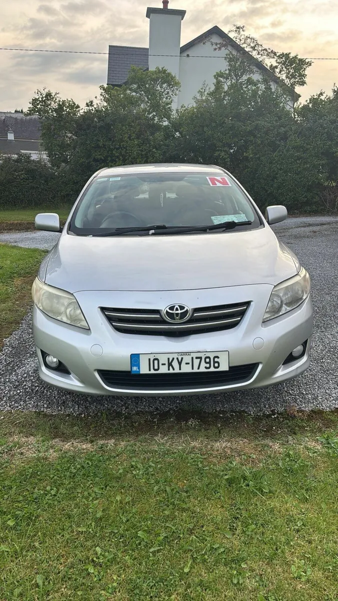 Toyota Corolla 2010 - Image 1