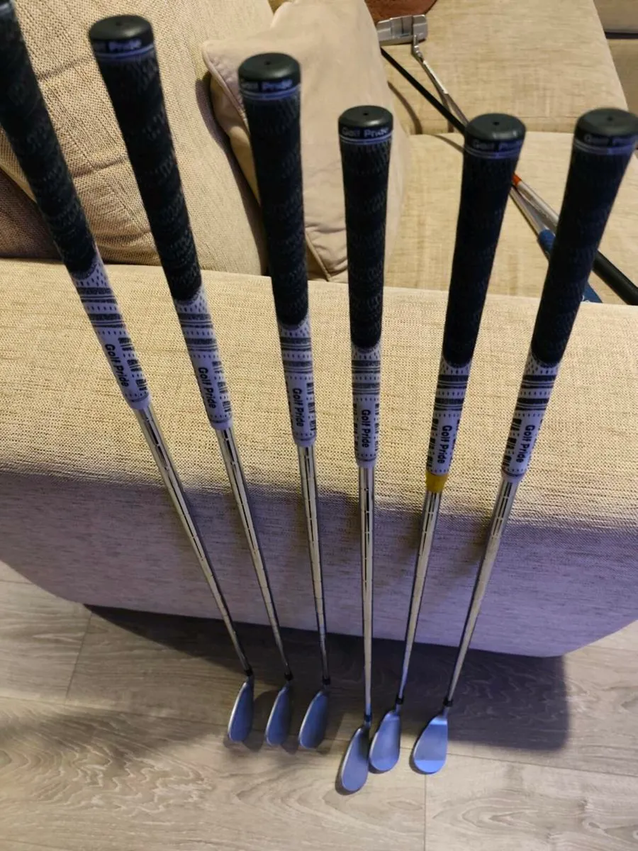 Mizuno irons - Image 4