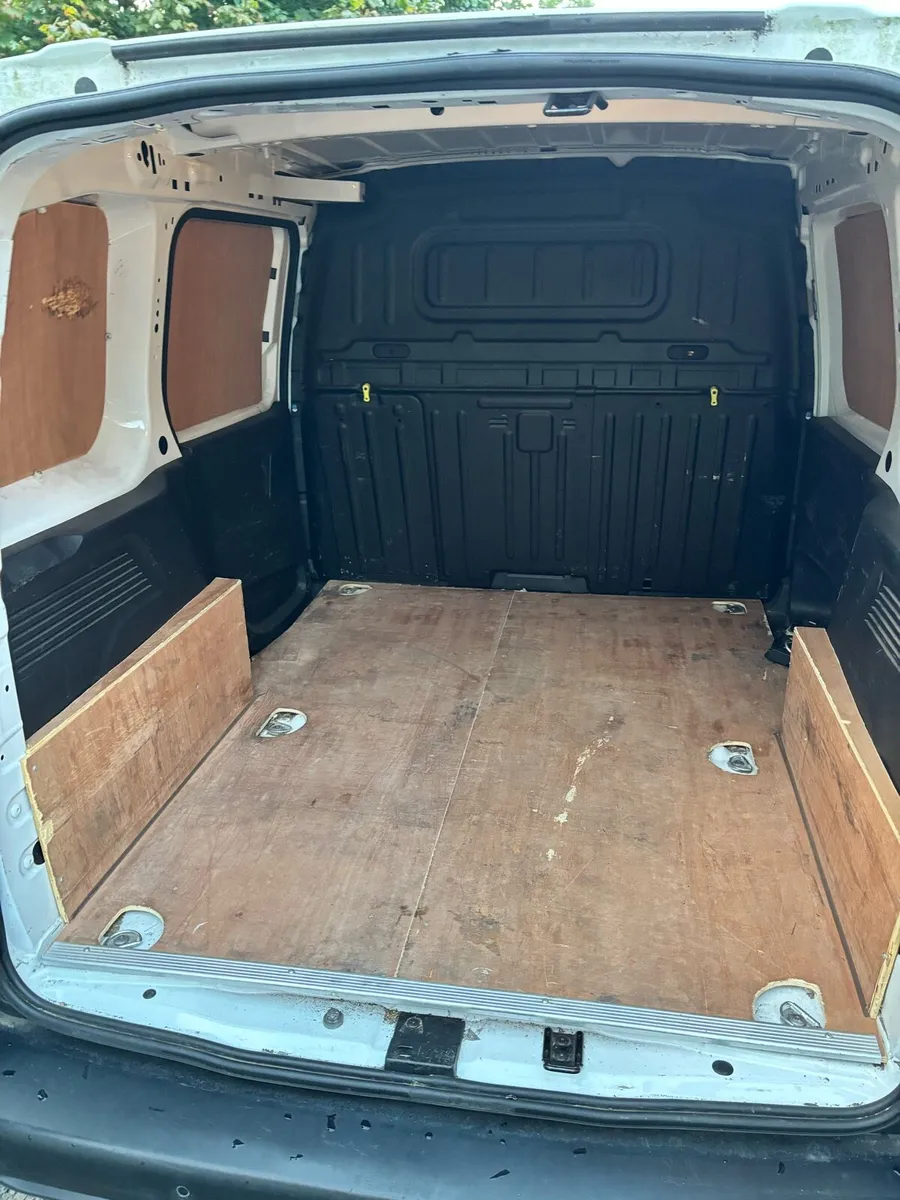 2019 1.6 Citroen berlingo - Image 4