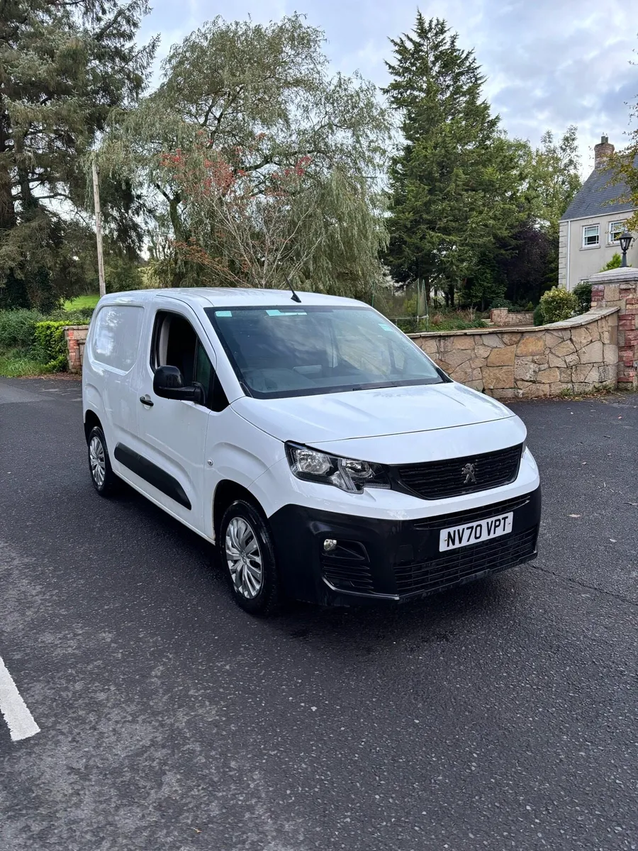 2021 Peugeot partner 3 seater - Image 1