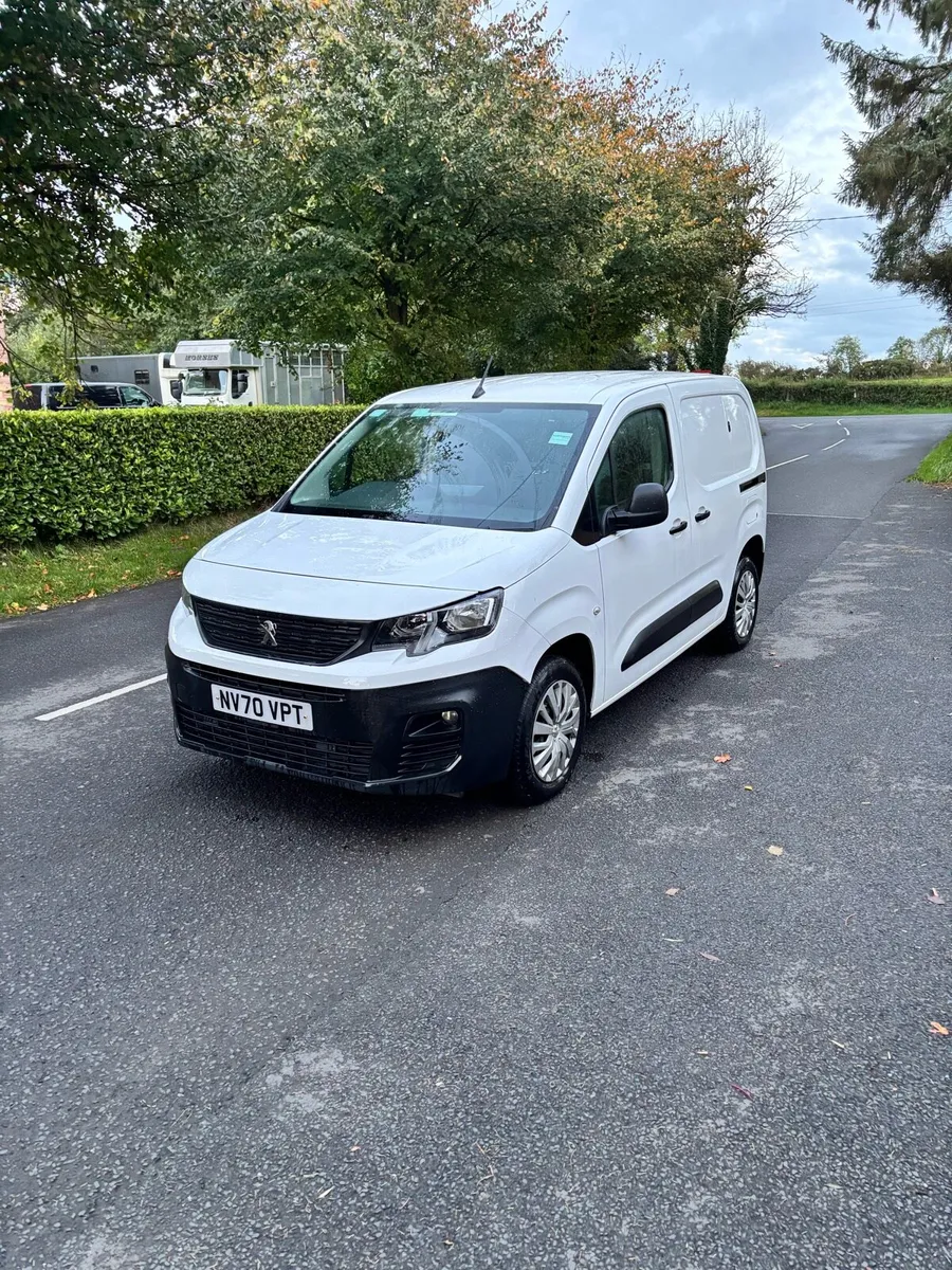 2021 Peugeot partner 3 seater - Image 2