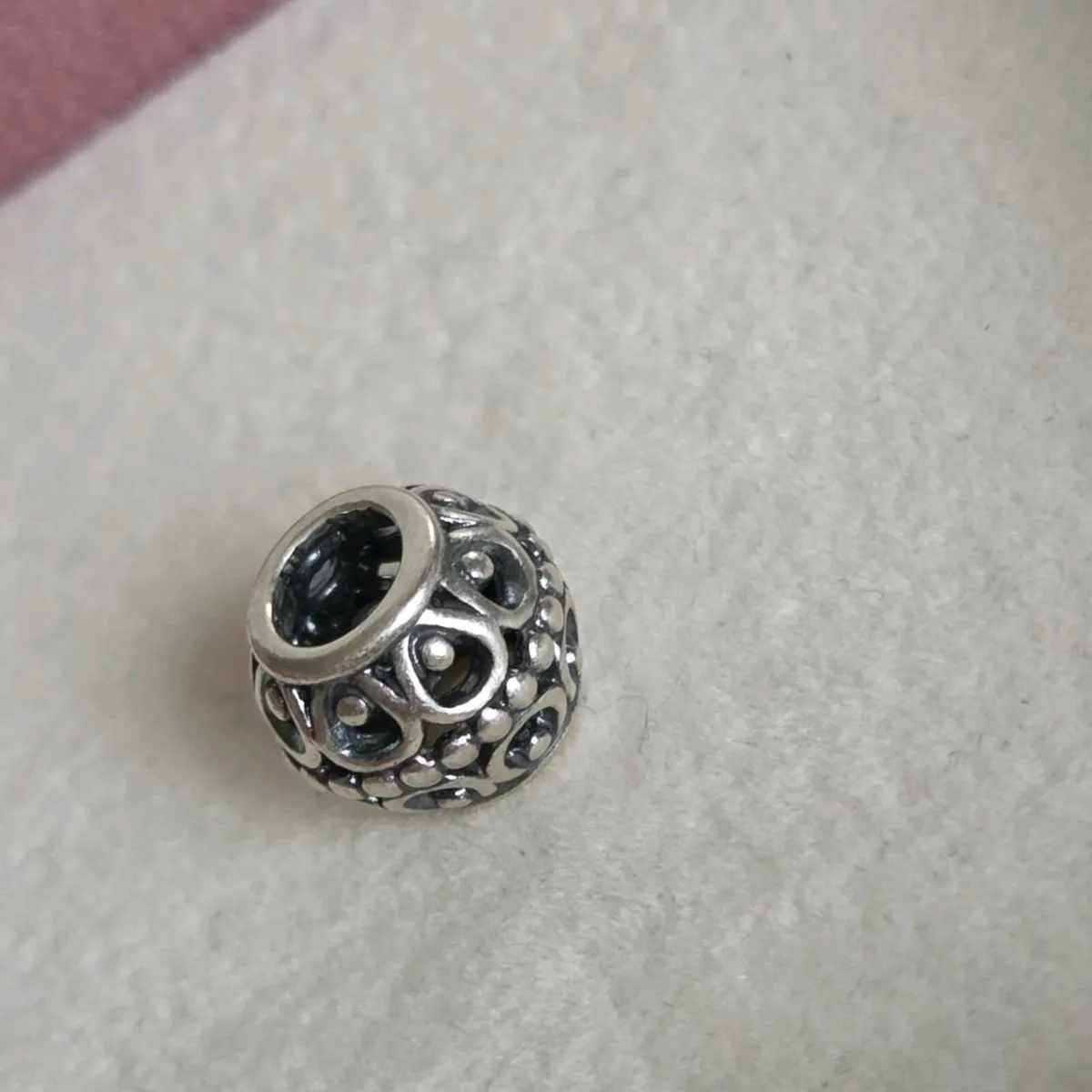 Pandora bead charm perfect condition - Image 3