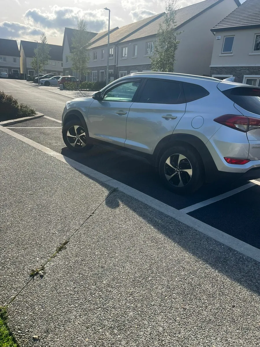 Hyundai tucson - Image 3