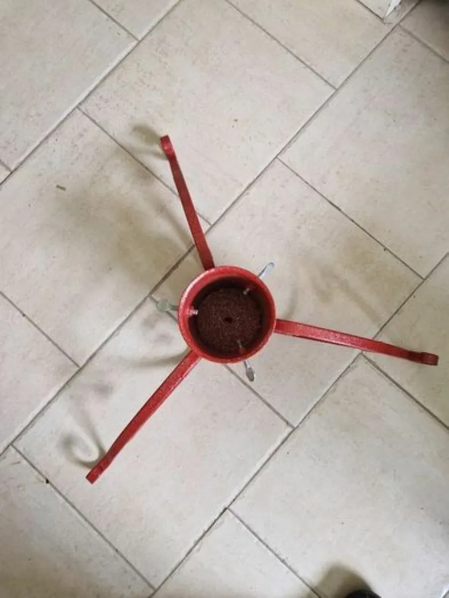 NEW Protective Coated Metal Christmas Tree Stand - Image 1