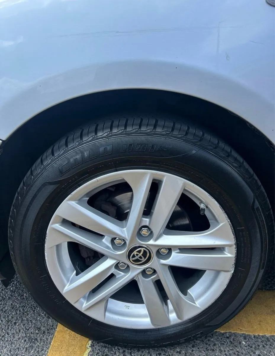 Toyota Corolla - Image 4