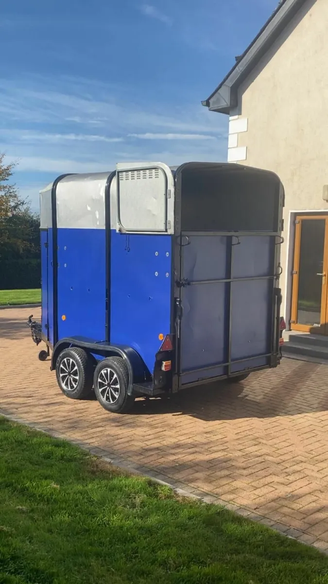 Horse Box - Image 2