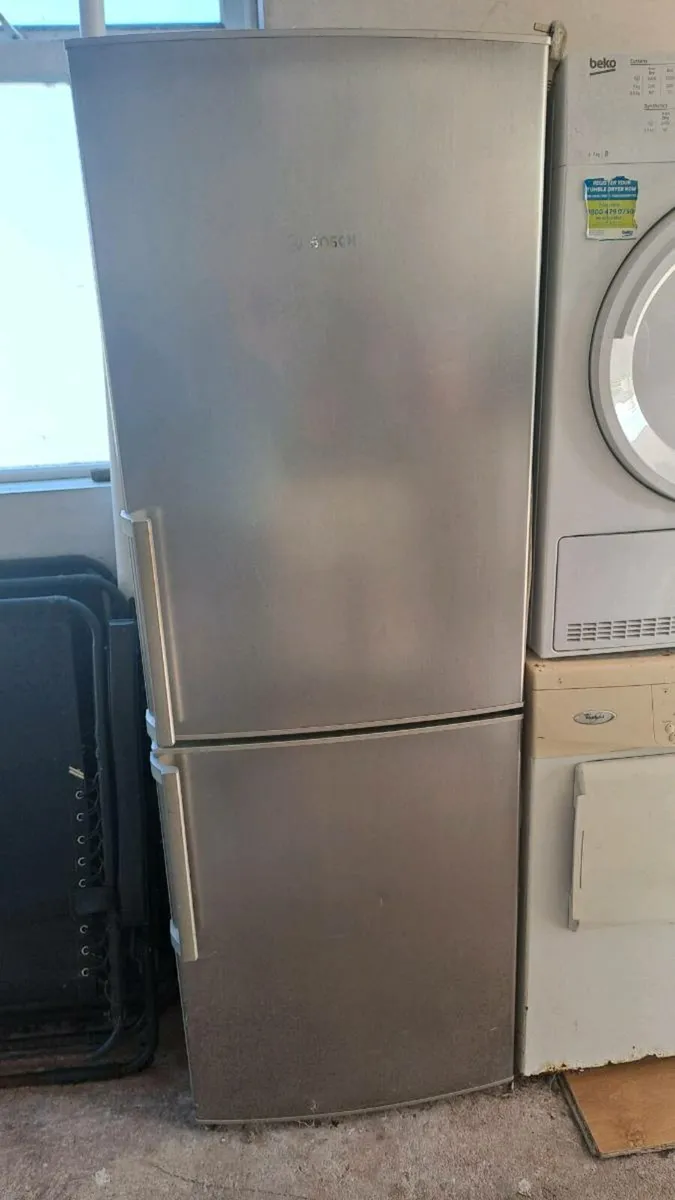 Bosch fridge freezer - Image 1