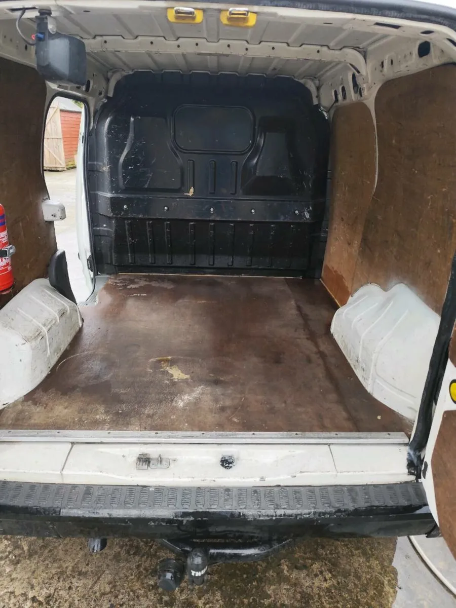 Ford transit connect - Image 4