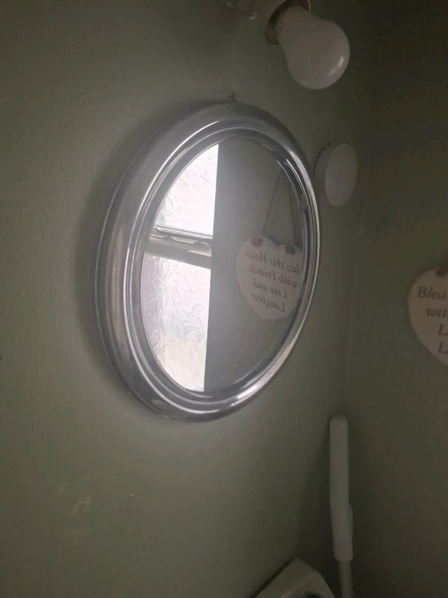 Mirror - Image 1