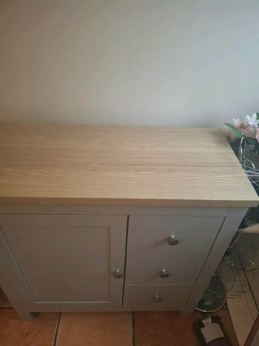 Hall cabinet - Image 1