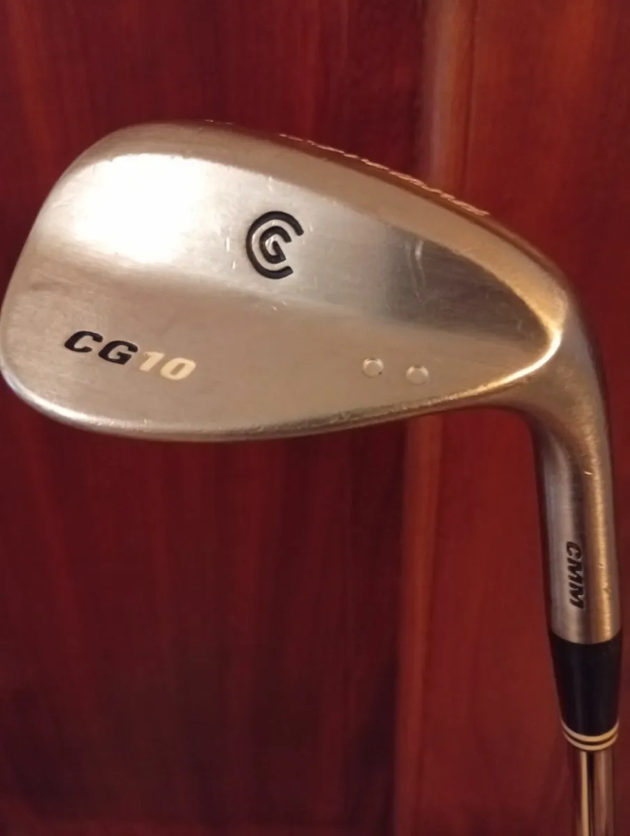 Cleveland  CG 10 52 Degree Gap Wedge - Image 1
