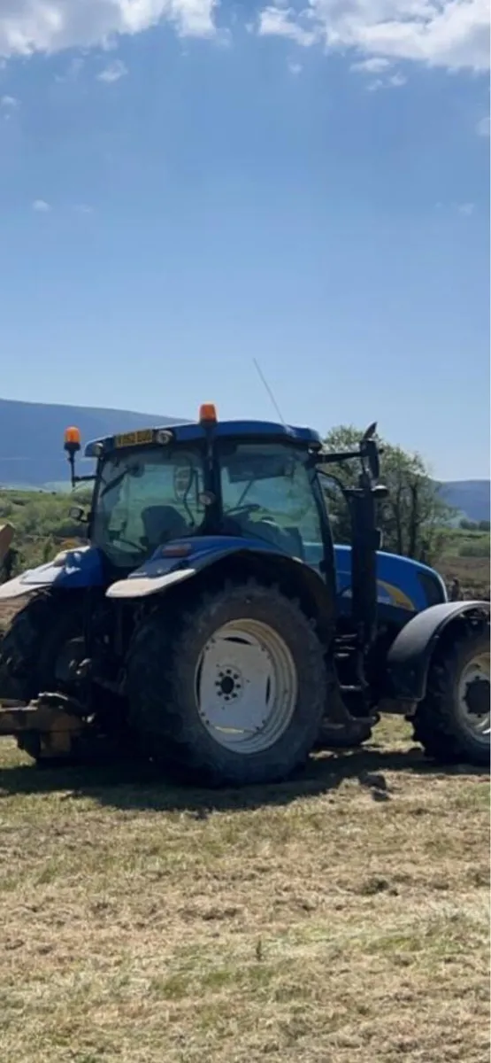New Holland T6050 - Image 2