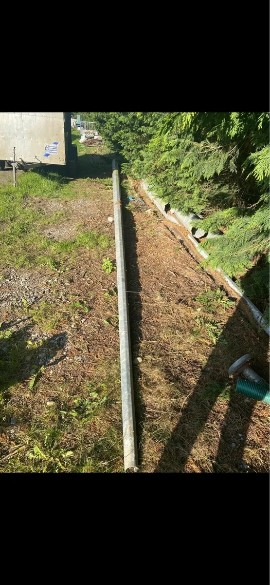 Street poles - Image 2