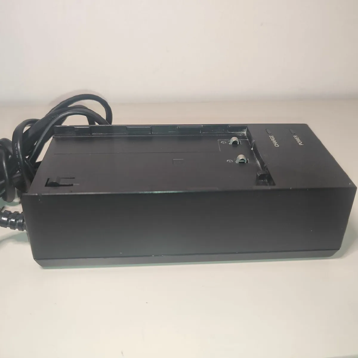 Model Revue ET 765.076 5 Mains & Battery Charger - Image 3