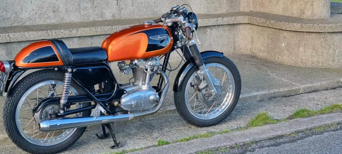 Ducati Desmo 250 - Image 3