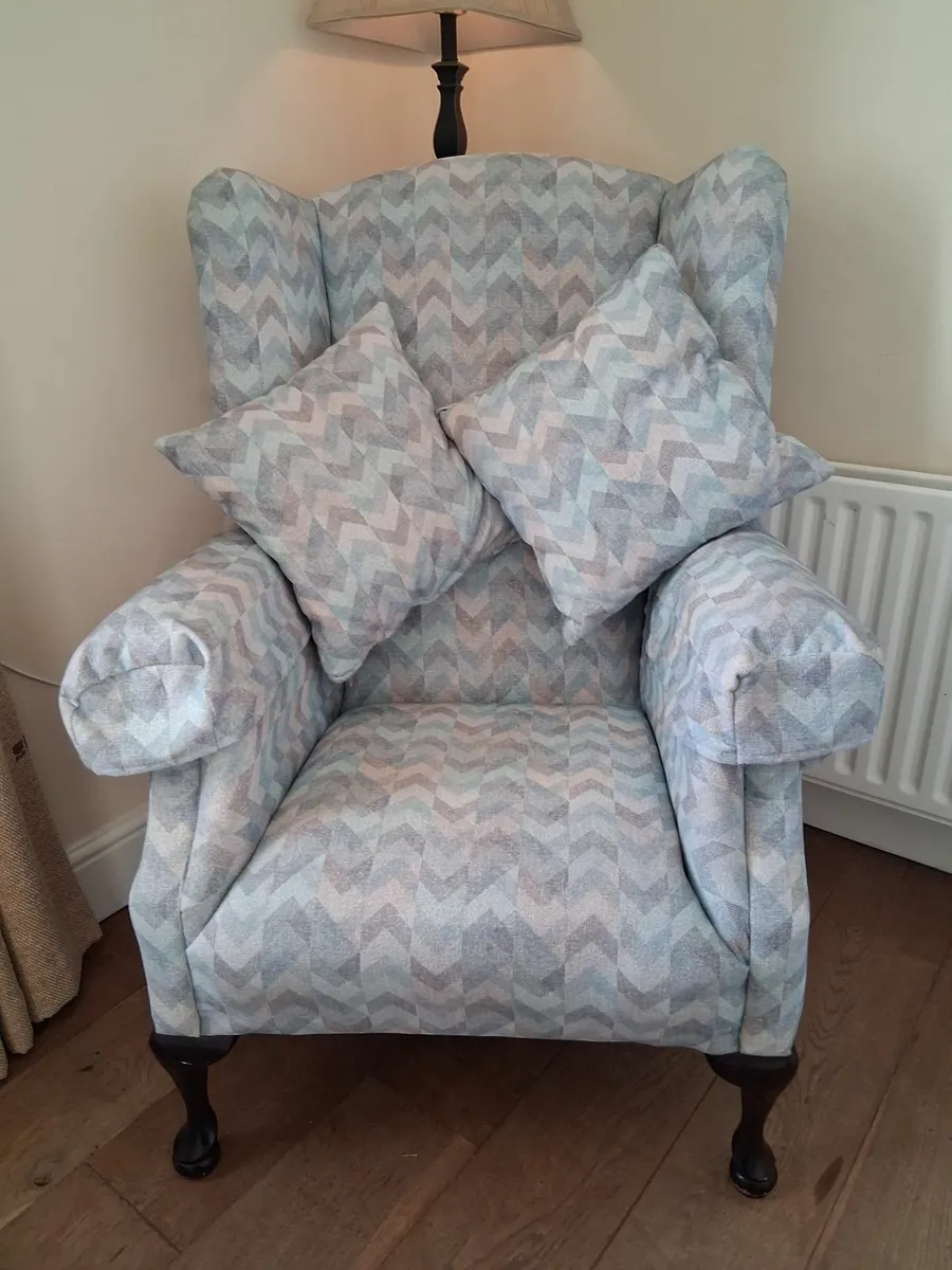 Arm chair