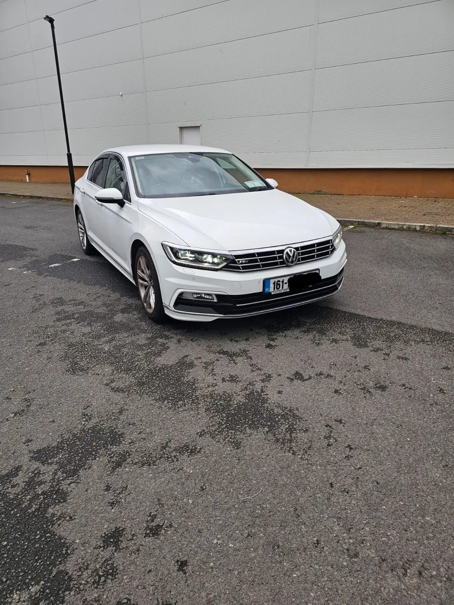 2016 VW Passat - Image 2