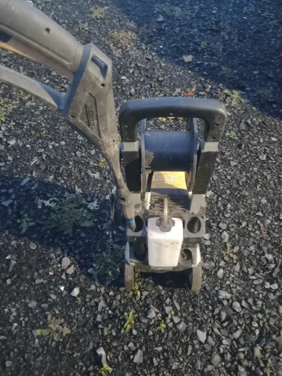 Electric pressure washer - Image 3
