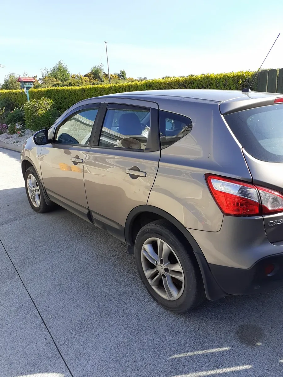Nissan Qashqai 2010 - Image 3