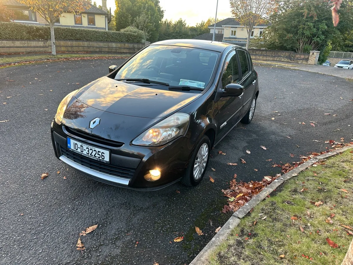 10 Renault Clio 1.5  Diesel - Image 3