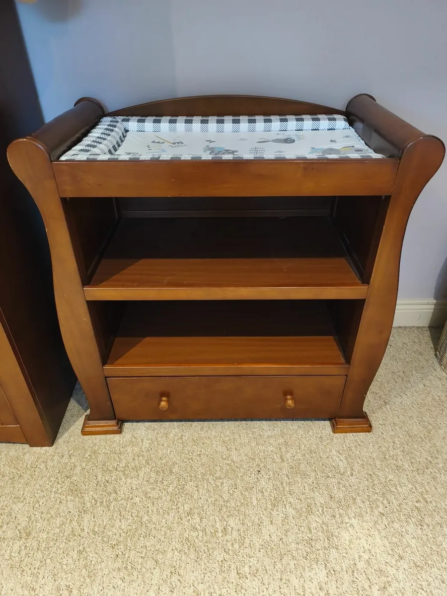 Baby nursery furniture - Image 1