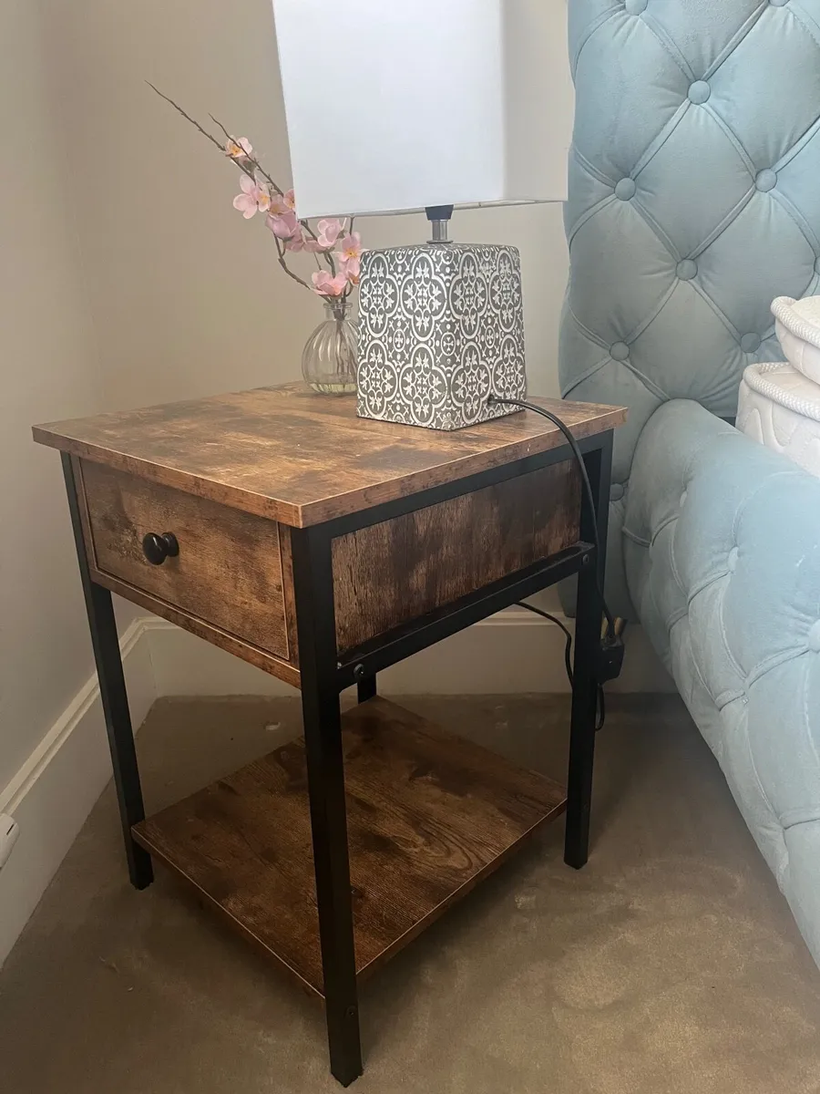 Bedside table - Image 2