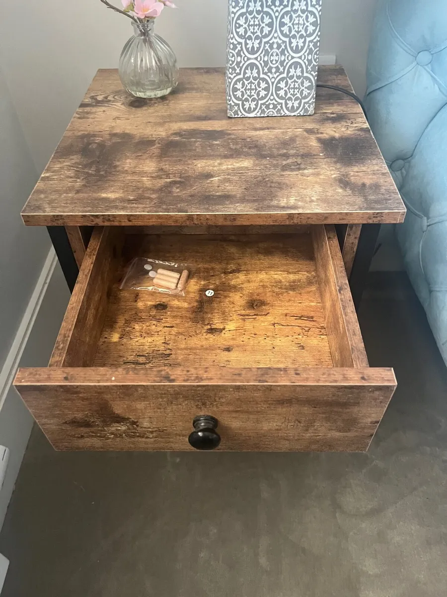 Bedside table - Image 4