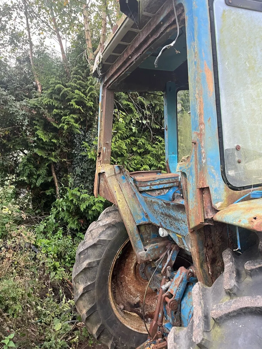 Tractor - Image 4