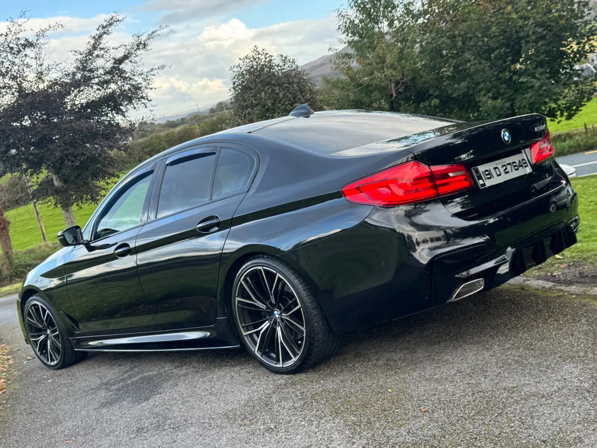 BMW 5-Series 2019 msport 520D - Image 4