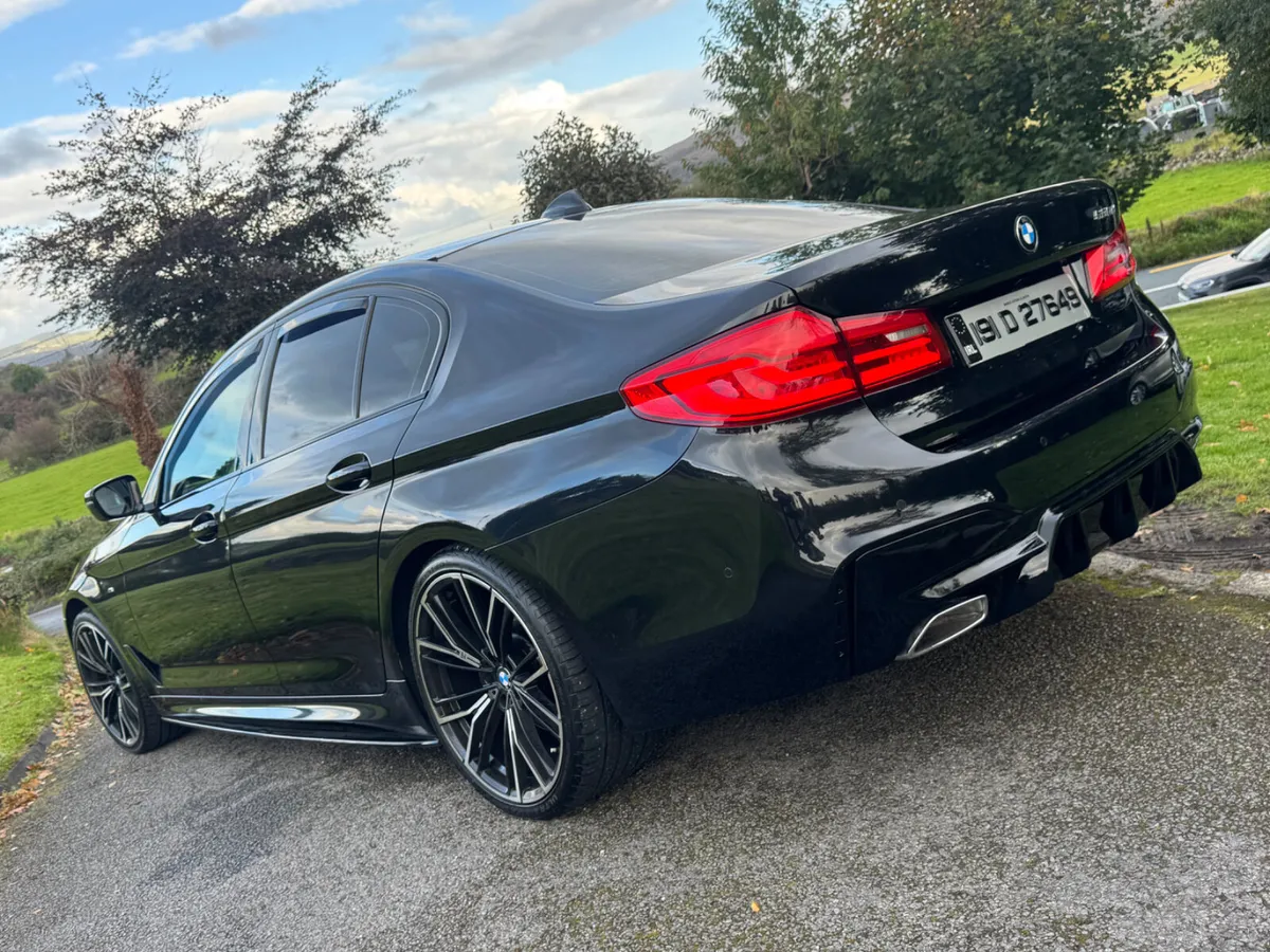 BMW 5-Series 2019 msport 520D - Image 2
