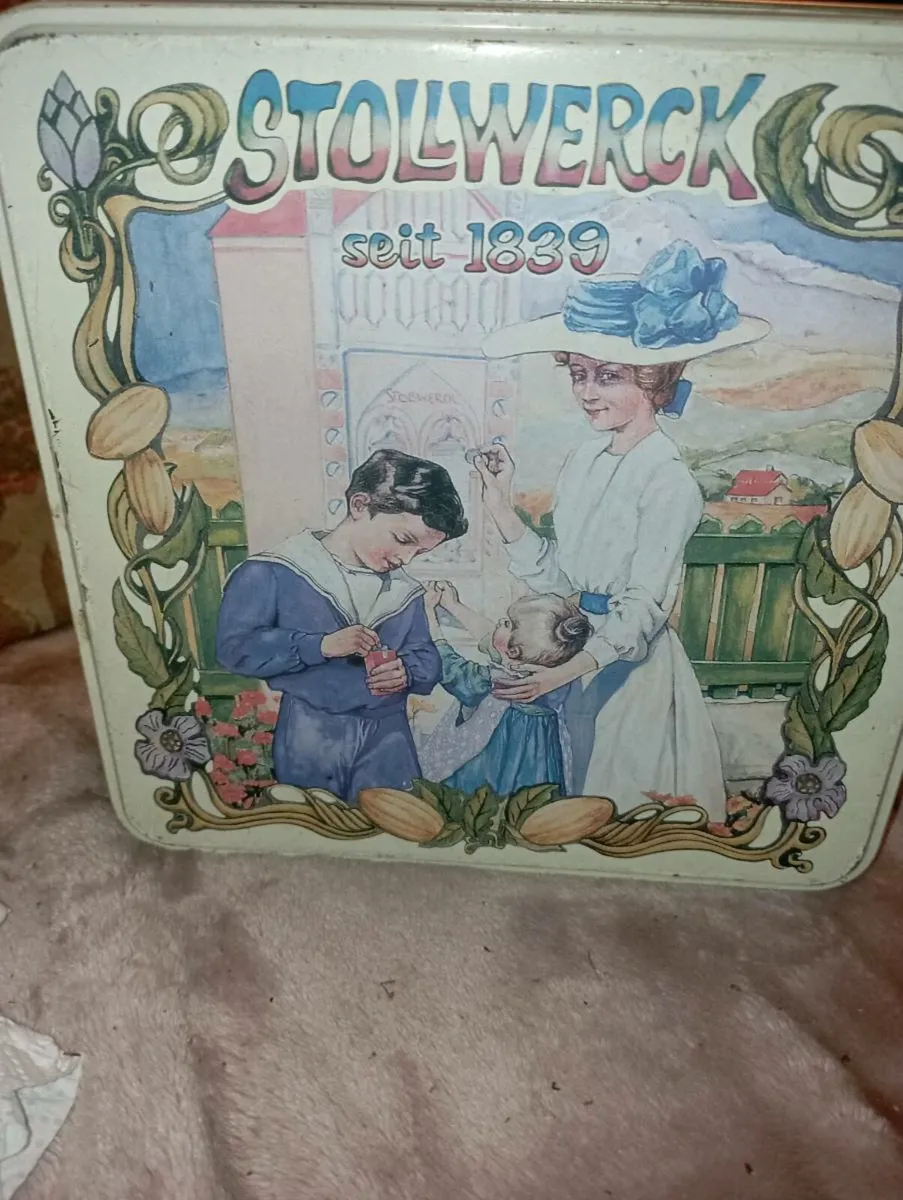 VINTAGE STOLLWERCK FEINSTE PRALINEN - AUSLESE TIN - Image 1