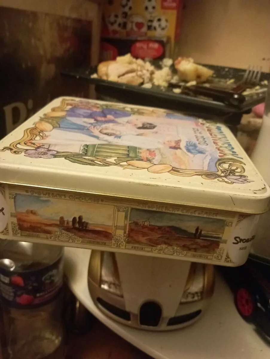 VINTAGE STOLLWERCK FEINSTE PRALINEN - AUSLESE TIN - Image 4