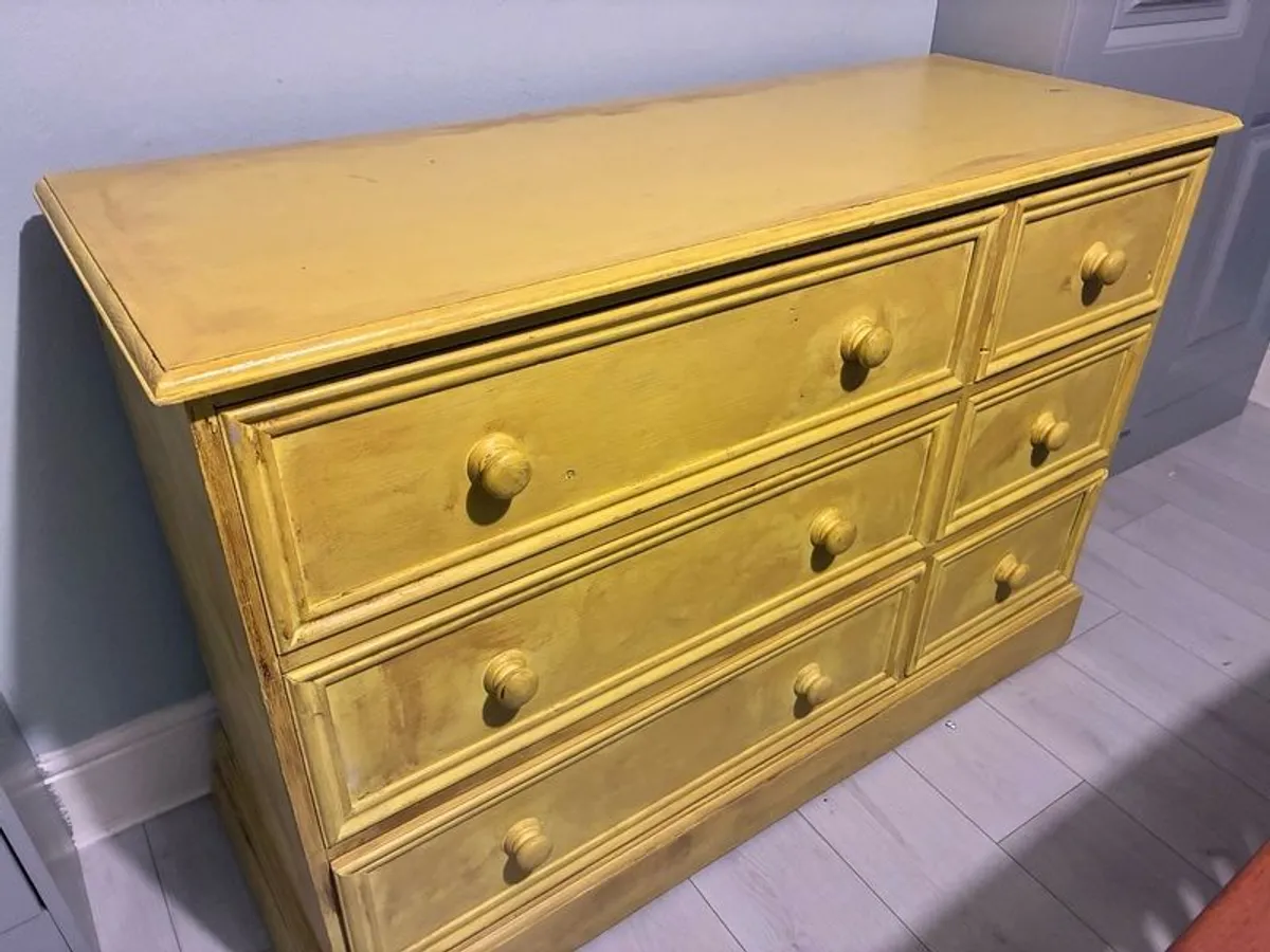 Bedroom Furniture Set - Image 1