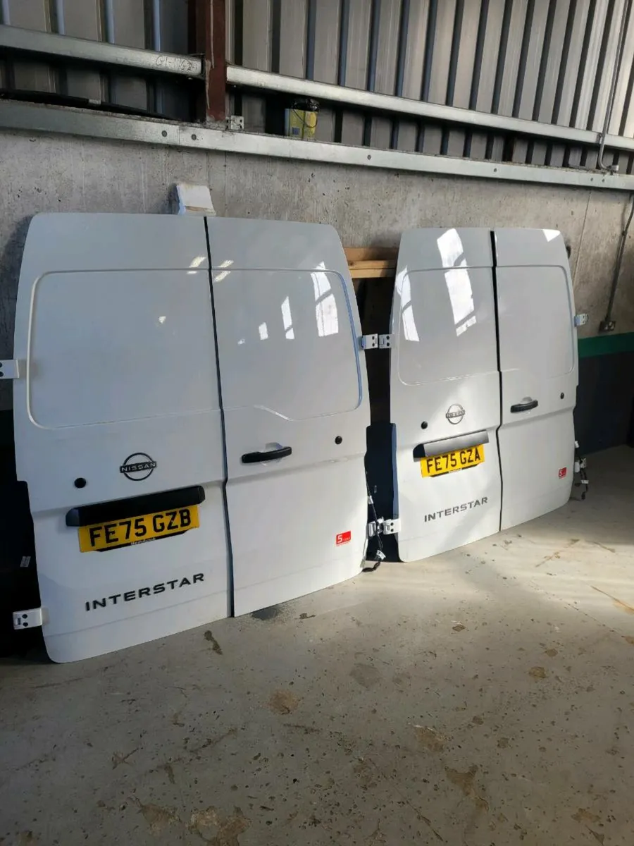 2025 Nissan interstar // renault master doors - Image 1