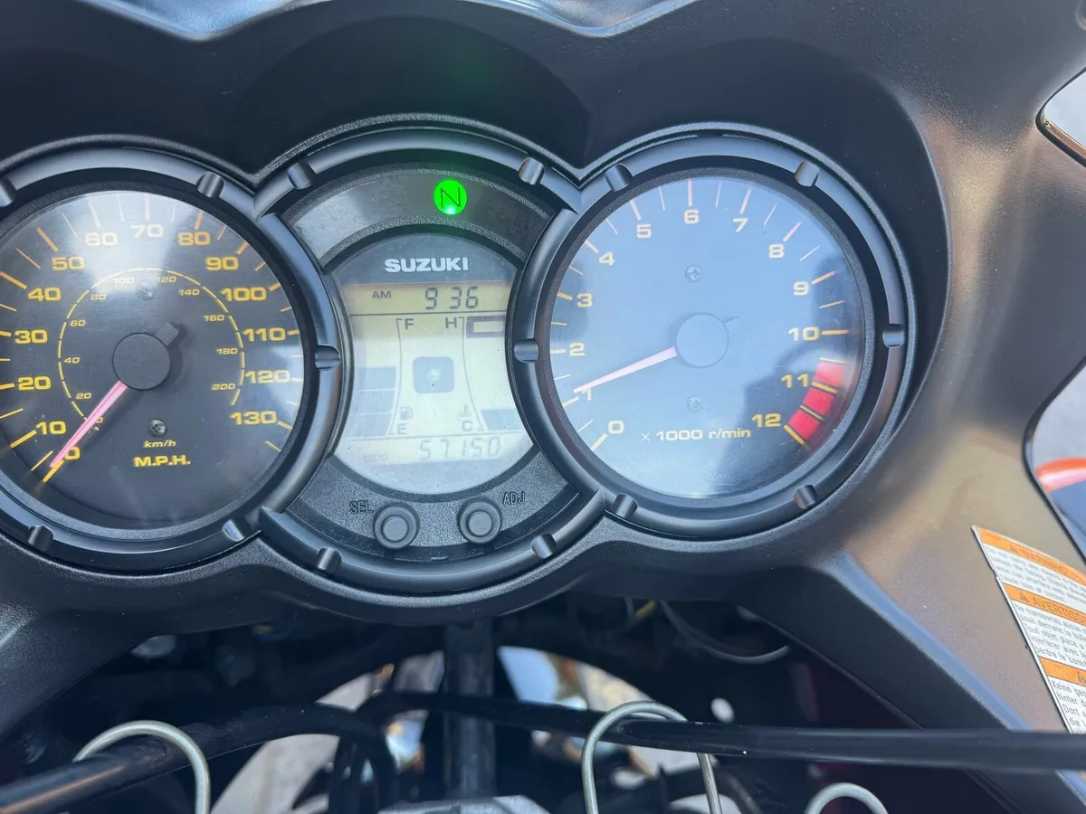 2005 Suzuki V-Strom DL650 - Image 2