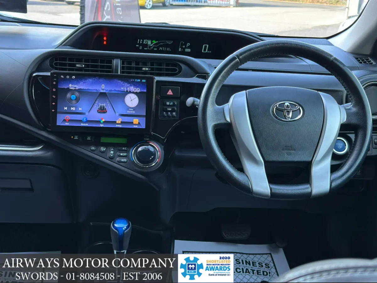 Toyota Aqua DAA-NHP10 5DR AUTO - Image 3