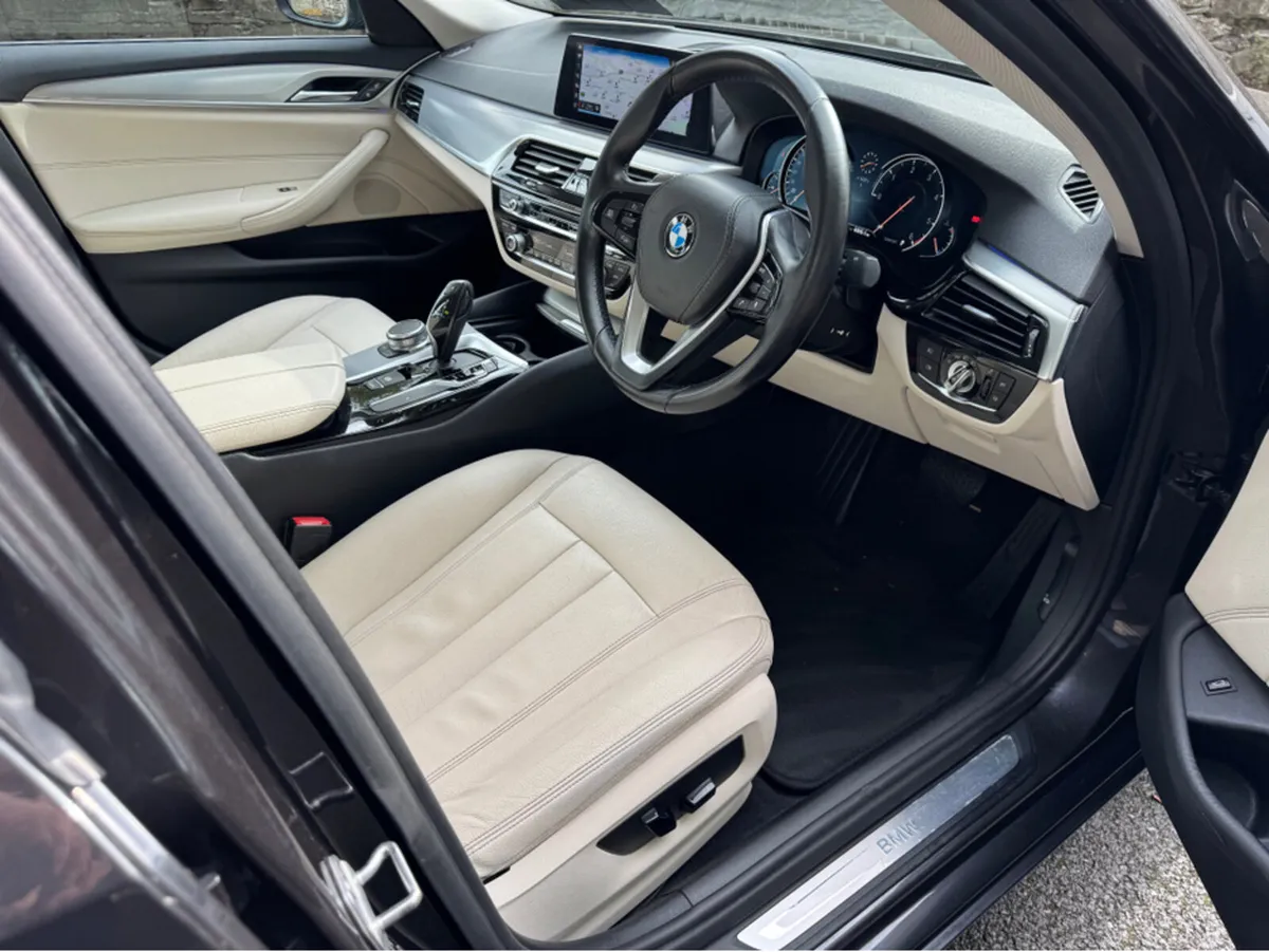 BMW 5-Series 520 D SE AUTOMATIC//LOVELY CONDITION/ - Image 4