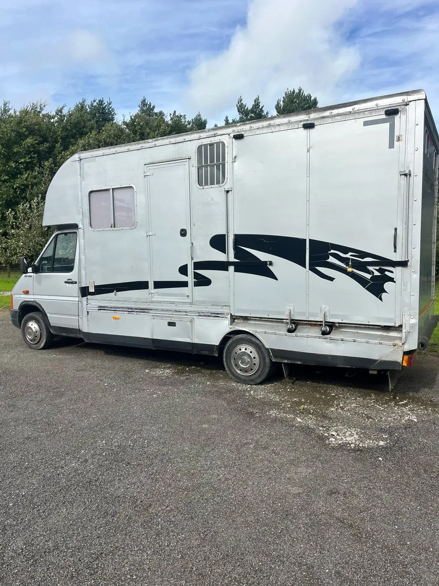 2 horse/pony little lorry. - Image 2
