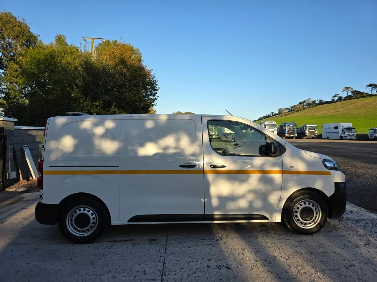 Citroen Dispatch Enterprise 2019 - 1.5 B/HDI - Image 4
