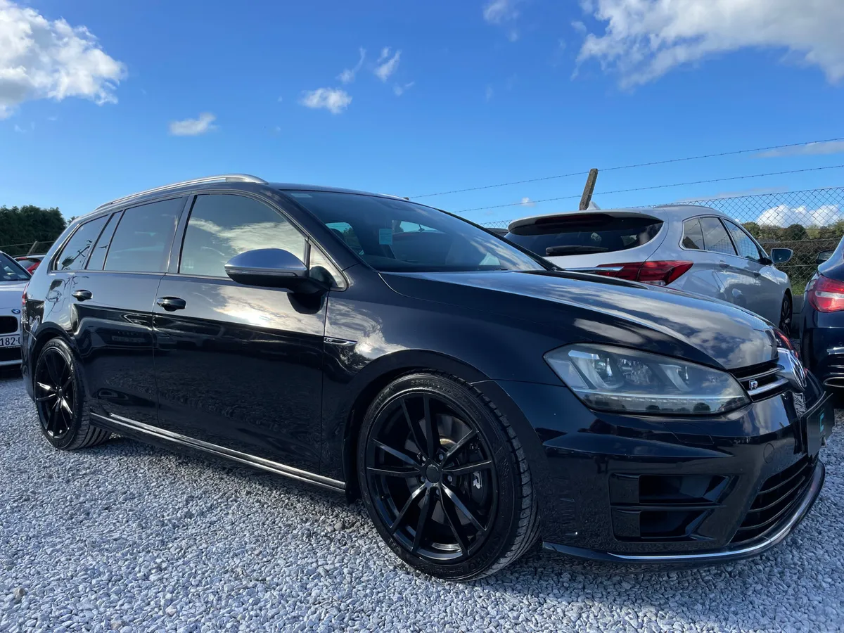 Volkswagen Golf R - Image 4