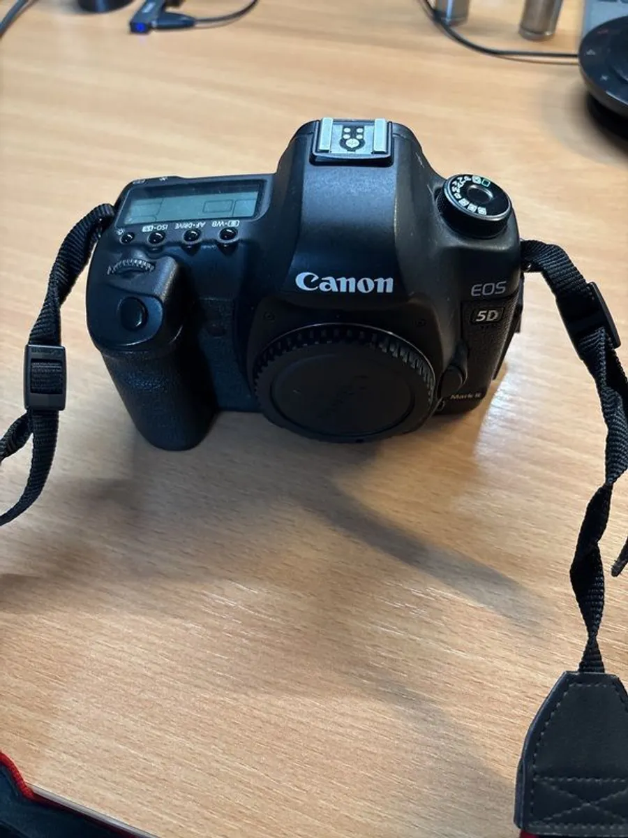 Canon 5D Mk2 - Image 1