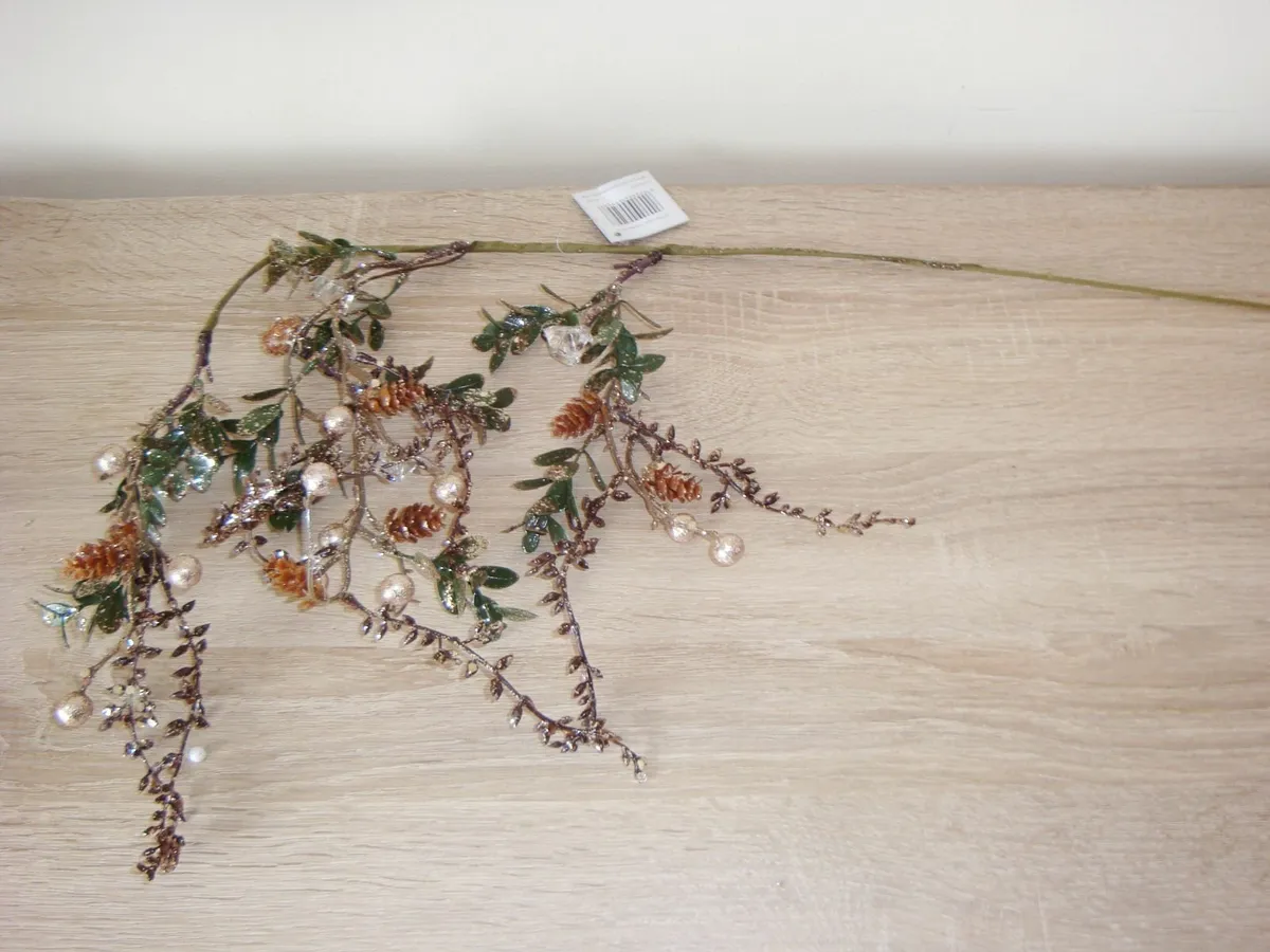 5 Green gold diamond hanging stems MEADOWS & BYRNE - Image 3
