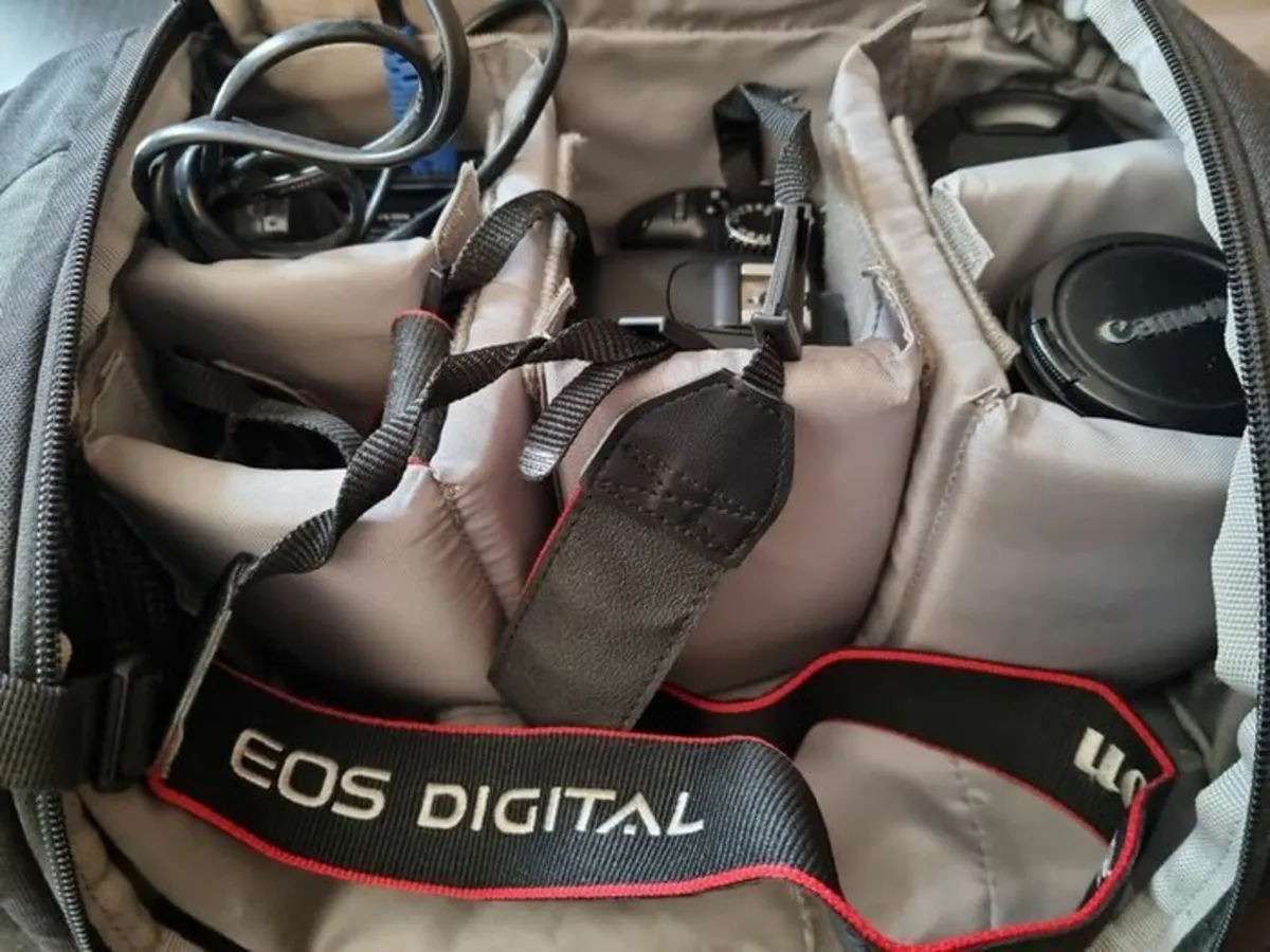 Canon Eos 550d Dslr Kit With Lens - Image 1