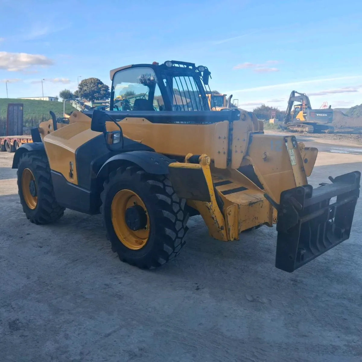 Jcb 535-125 Year 2014 - Image 2