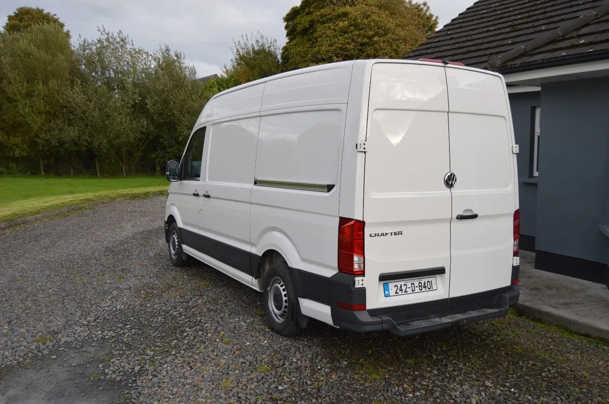 Volkswagen Crafter MWB Hi-roof - Image 4
