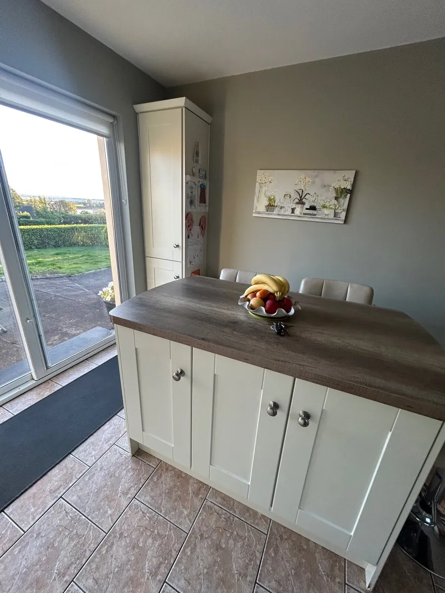 Kitchen units - Image 2
