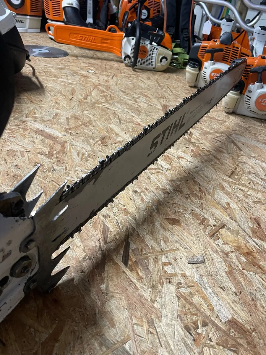 Immaculate STIHL ms660 36inch chainsaw - Image 4