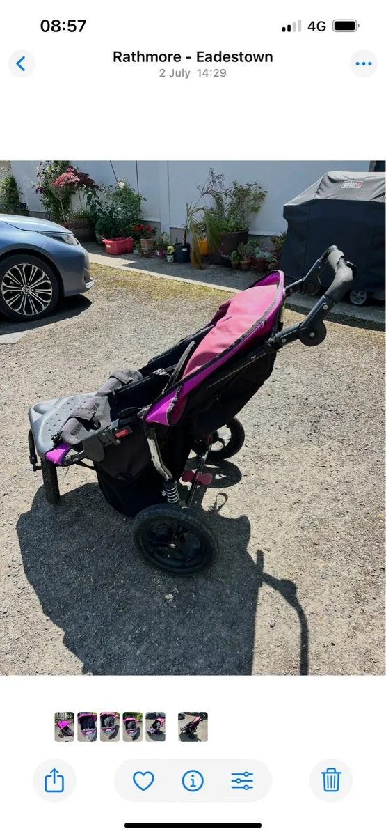 Out n About double buggy - Image 1