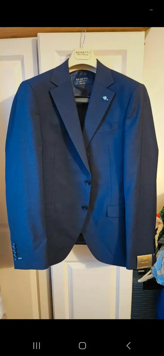 Benetti Peter tailored-fit jacket and Waistcoat - Image 1